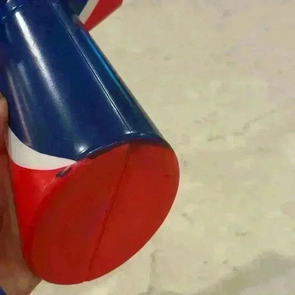 RARE, Vintage Carnival Cruise Line piggy bank or cup - Picture 6 of 6